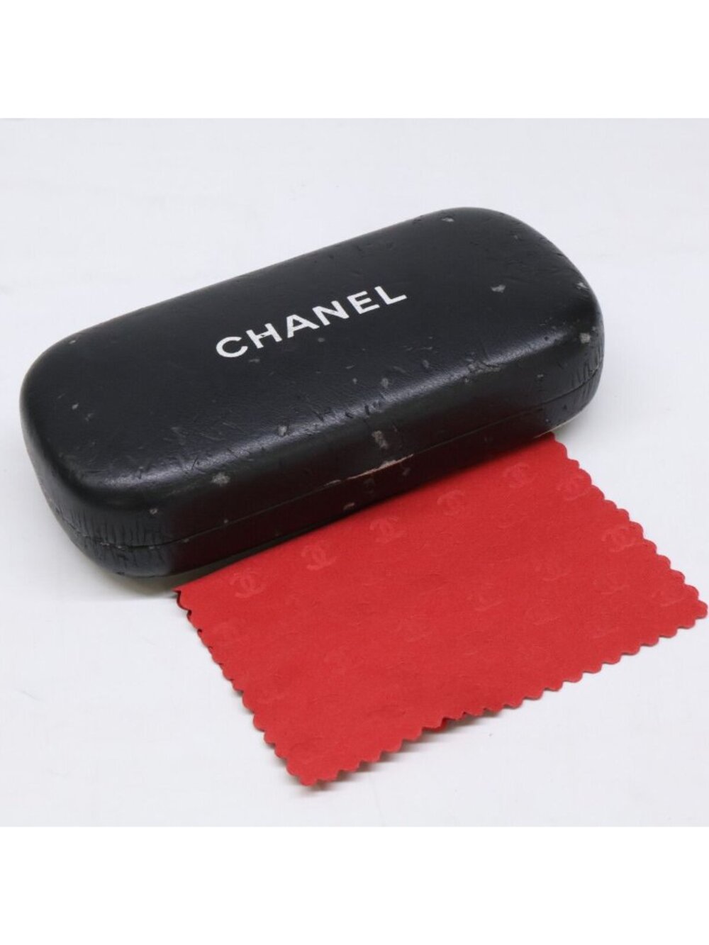 Chanel CC Logo Cat Eye Eyewear - Picture 8 of 9